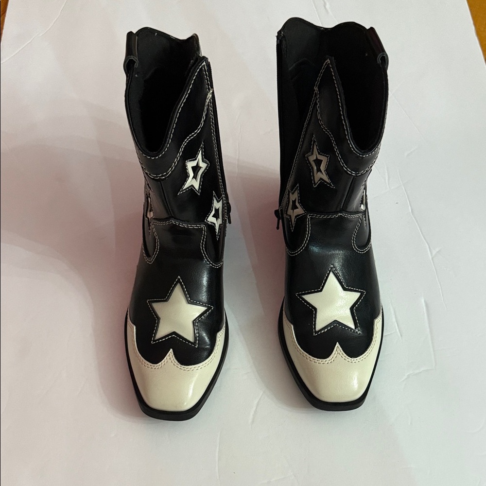 Cowboy boots: Zara Kids Black and White Starry cowboy Boots